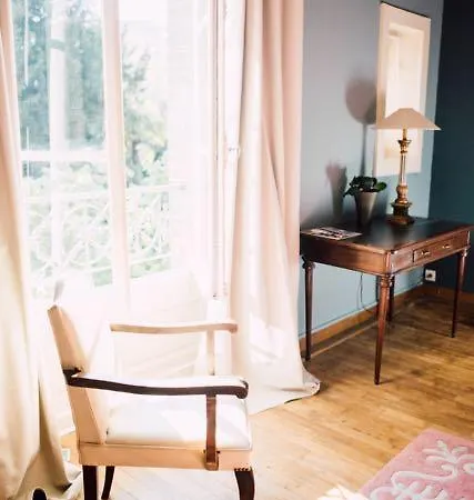 Couette-café Castel Jolly *
